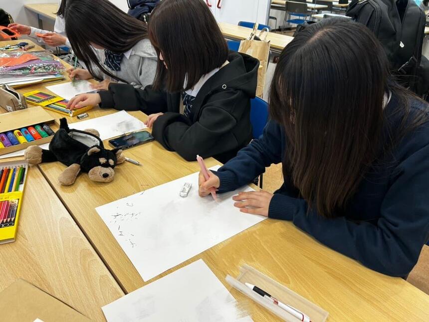 古着ボックス作りの様子