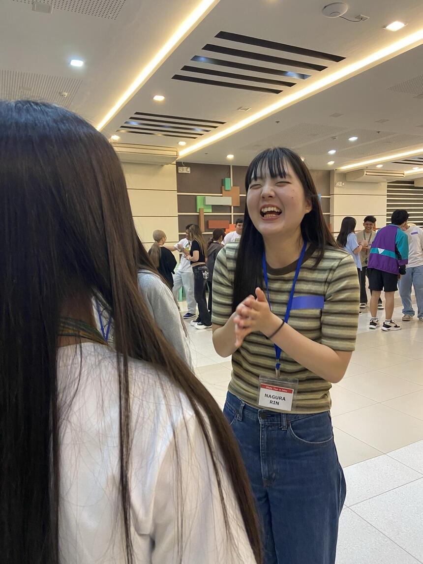 笑顔の女子高生