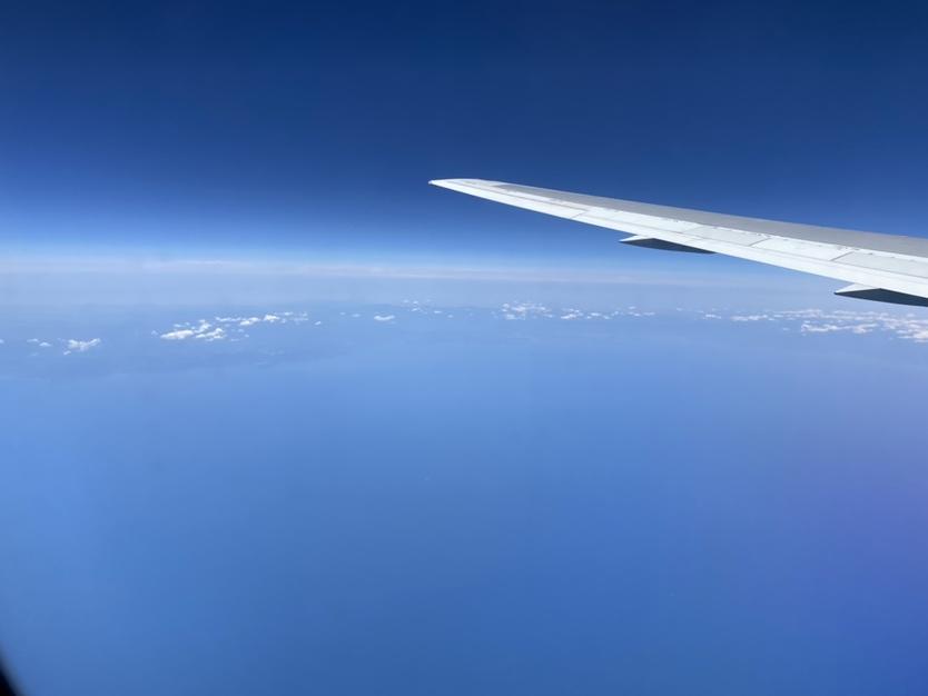 屋久島スクーリングは、飛行機で参加する事が多いです！屋久島に行く途中にも絶景があります♪