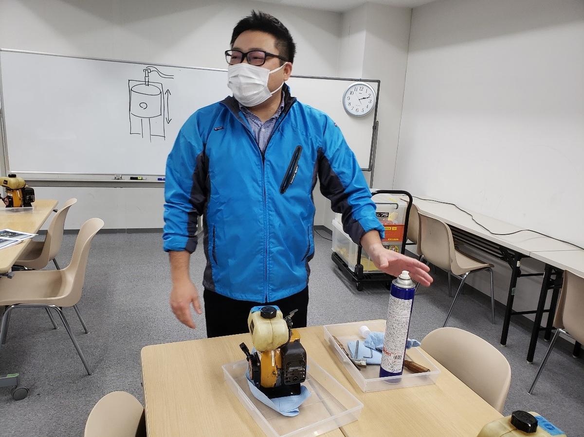自動車整備の世界を知ろう！ ～ロビンエンジンを解体して組み立て