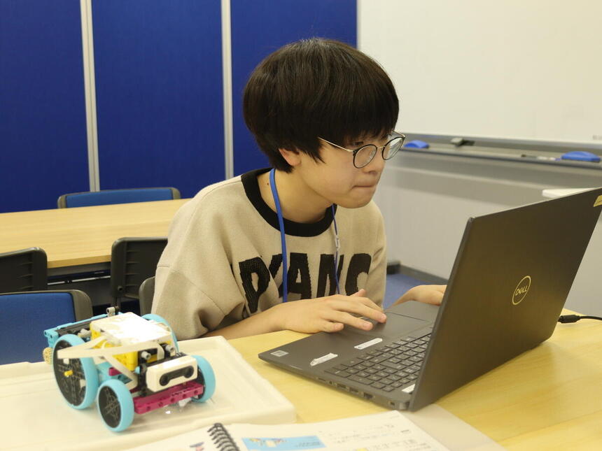 プログラミングコースの生徒