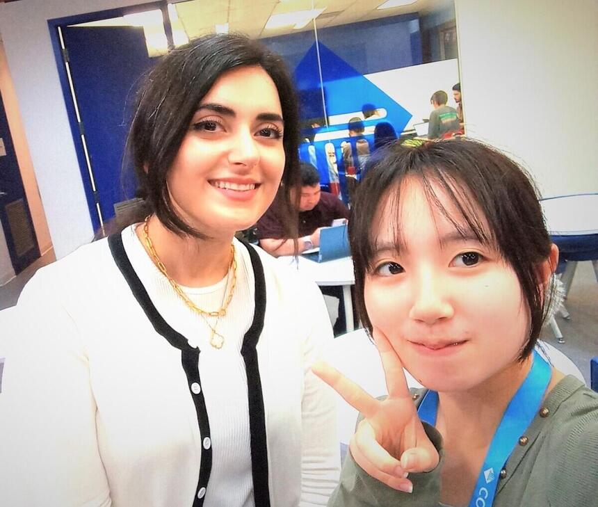 留学した生徒と講師との写真