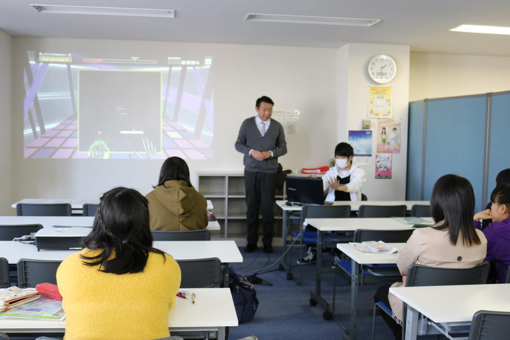 進路ガイダンスの様子