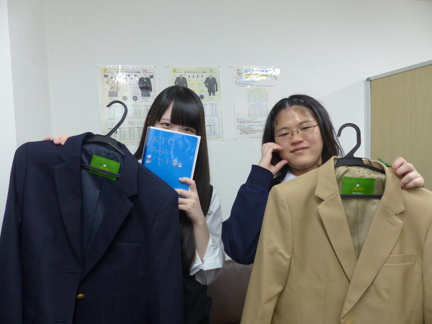 入学前に制服試着会でお好みの制服が試着できます。