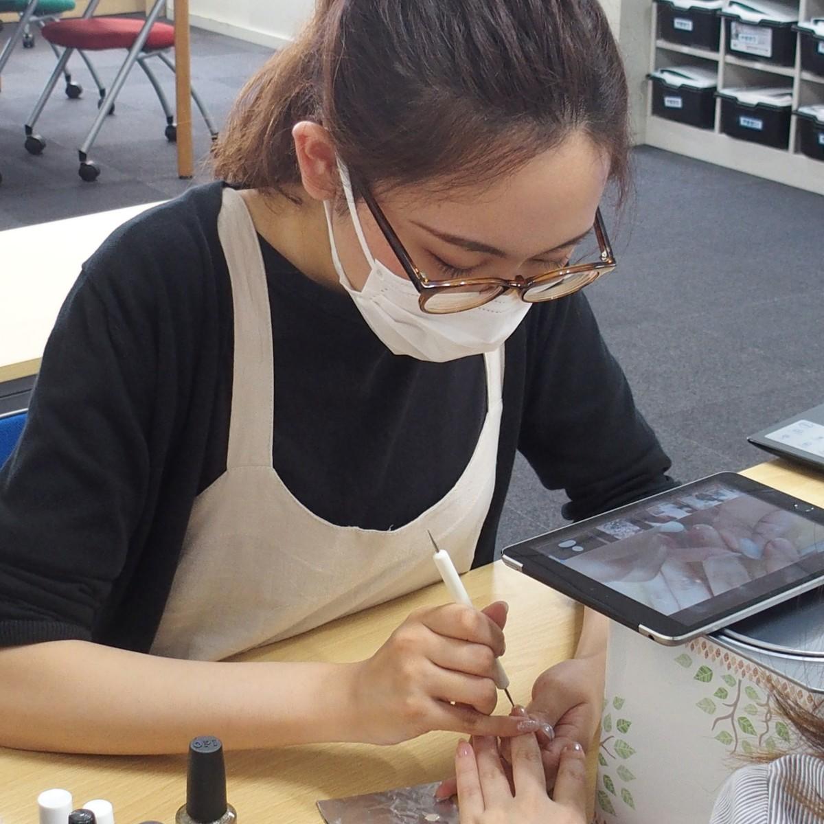 みらいの架け橋レッスン 講師ネイリスト渡邉莉加さんの思い 21 06 30 キャンパスブログ 栃木県 宇都宮キャンパス おおぞら高等学院 おおぞら高校