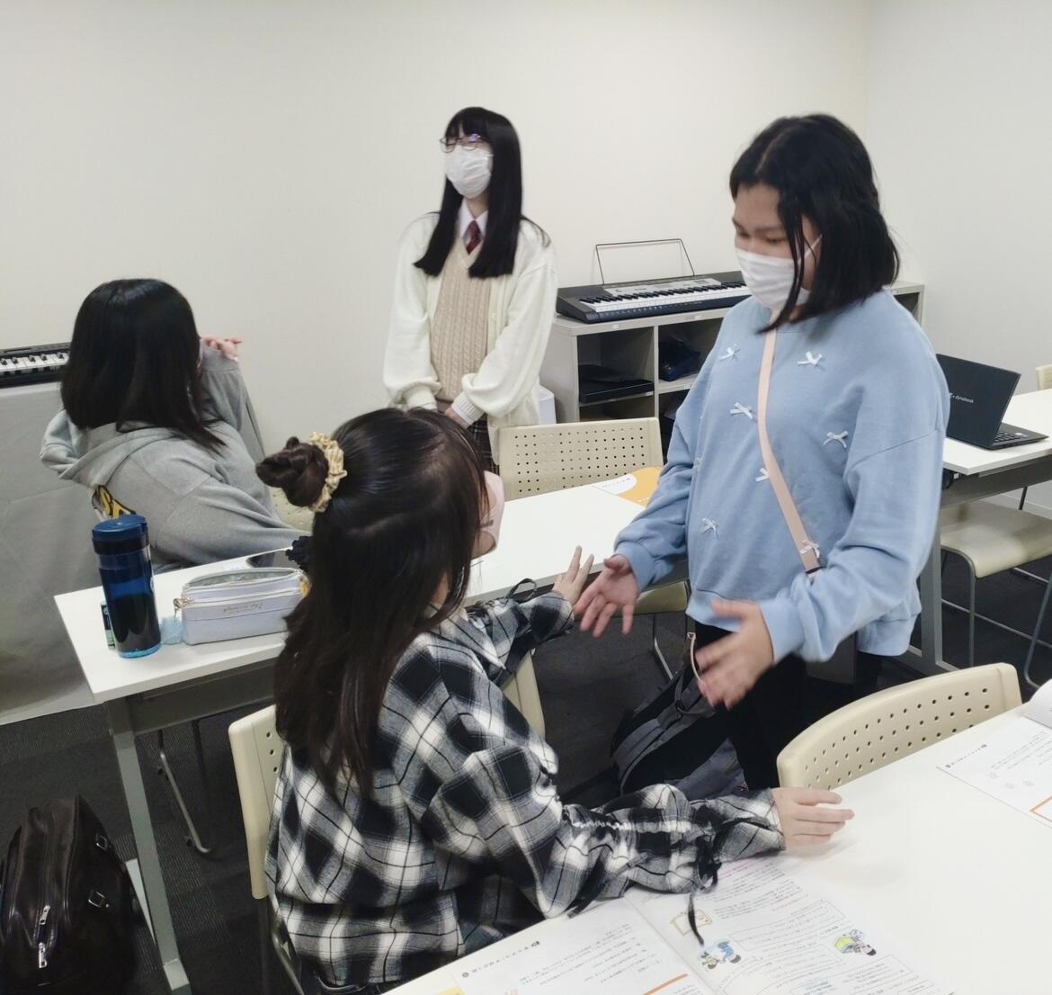 子ども・福祉コースの生徒