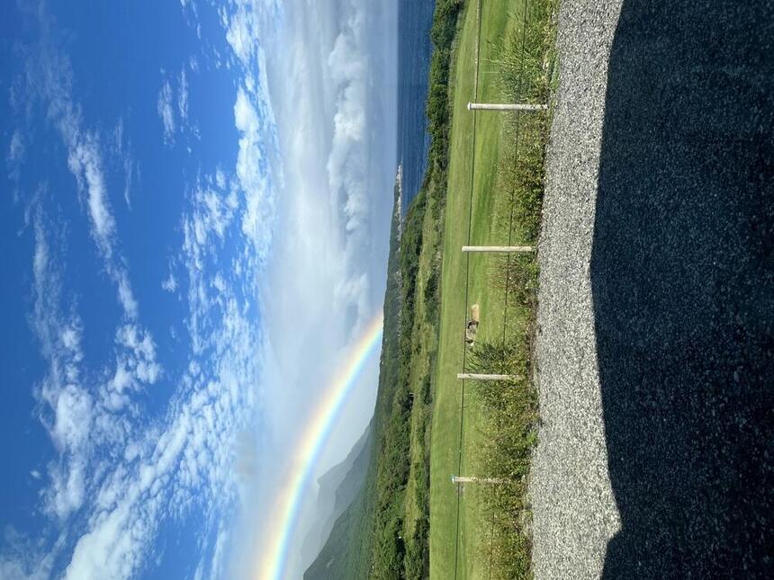 久しぶりに晴れた屋久島で見れた虹の写真