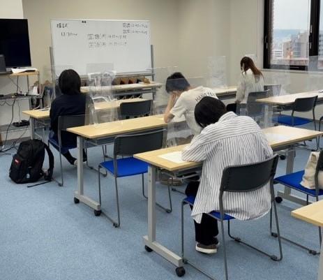 3年次生の模擬試験の様子