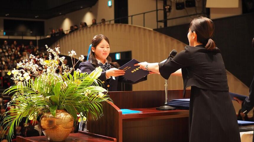 卒業証書授与の様子