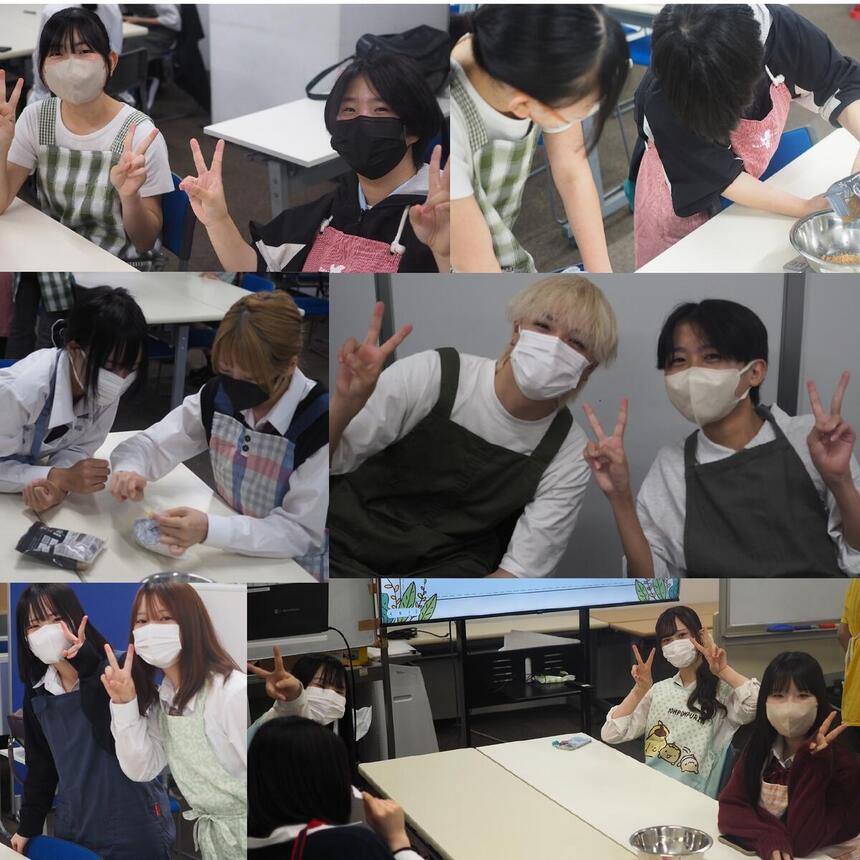 キャンパス内でタピオカを作る際に笑顔を浮かべる男子高校生と女子高生