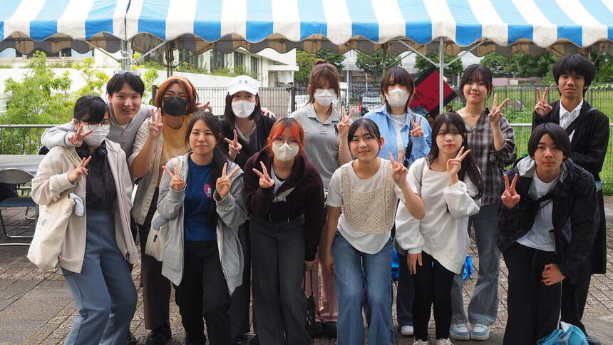 ポートサイド公園フェスタに参加した生徒