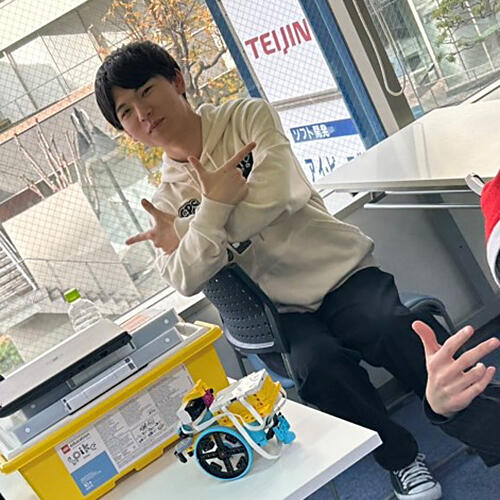 プログラミング部門・多足歩行の部決勝進出者_厚木キャンパス